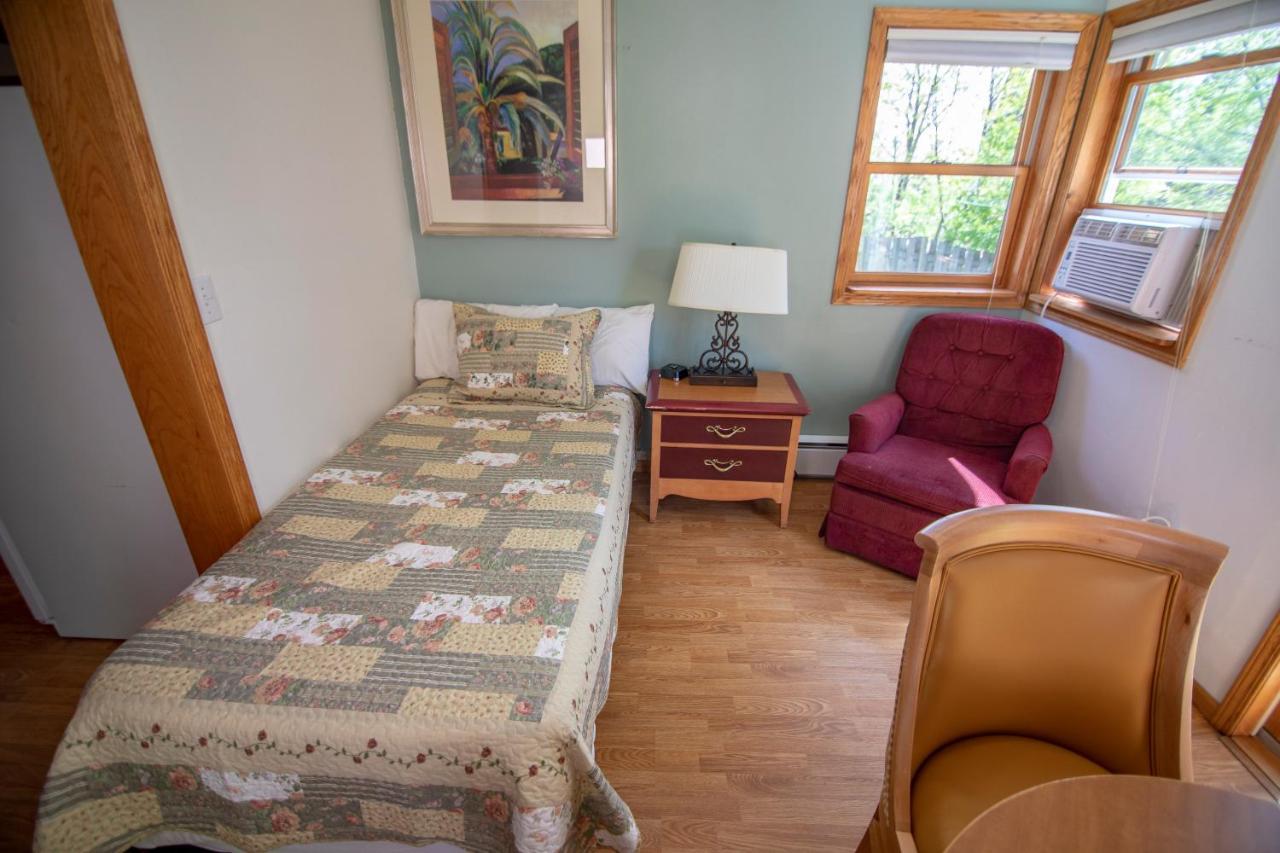 Coachlite Inn 3*