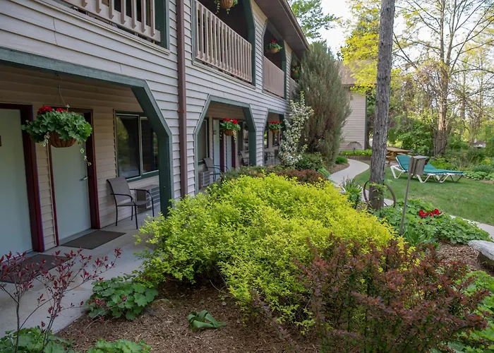 Coachlite Inn